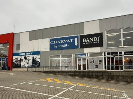 Pronájem obchodní prostory, 334 m²