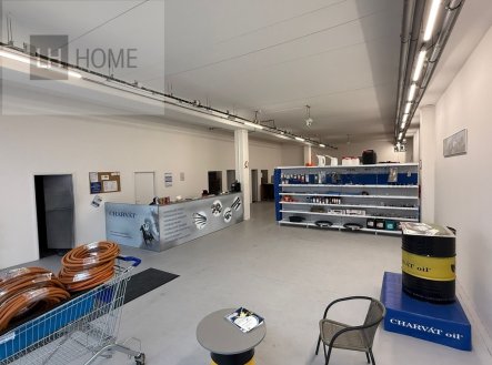 Pronájem obchodní prostory, 334 m²