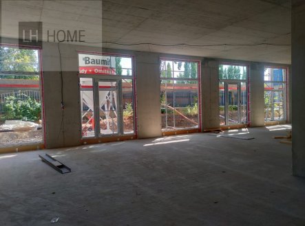 Pronájem obchodní prostory, 200 m²