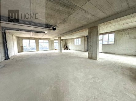 Pronájem obchodní prostory, 160 m²
