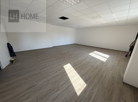 Pronájem obchodní prostory, 80 m²