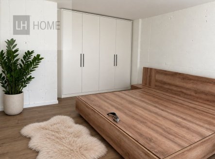 Pronájem bytu, 1+kk, 10 458 m²