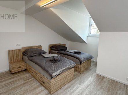 Pronájem bytu, 2+kk, 86 m²