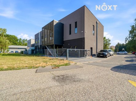 Pronájem komerčního objektu, jiný, 320 m²