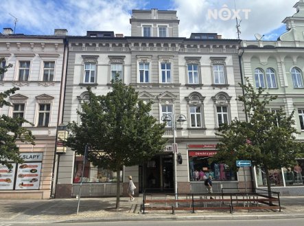 Pronájem komerčního objektu, obchodní centrum, 230 m²