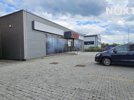 Pronájem komerčního objektu, obchodní centrum, 439 m²