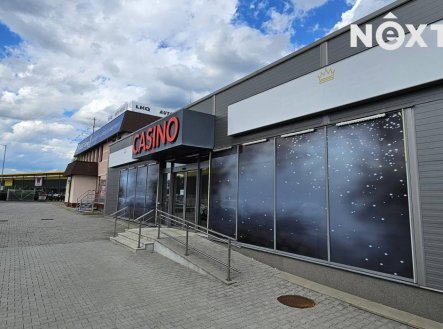 Pronájem komerčního objektu, obchodní centrum, 439 m²
