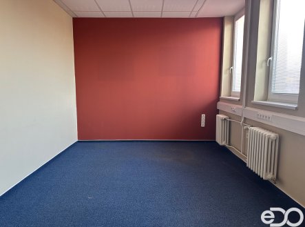 Pronájem kanceláře, 360 m²