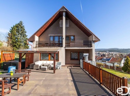 Prodej domu/vily, 300 m² obrázek