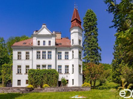 Prodej domu/vily, 680 m²