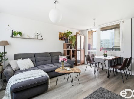 Prodej bytu, 3+kk, 72 m²