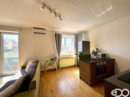 Pronájem bytu, 2+kk, 53 m²