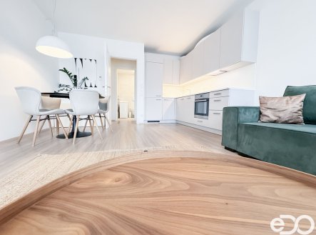 Pronájem bytu, 2+kk, 64 m²