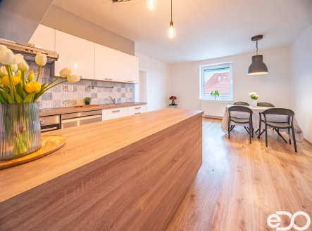 Pronájem bytu, 2+1, 93 m²
