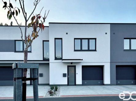 Prodej bytu, 2+kk, 1 631 m²