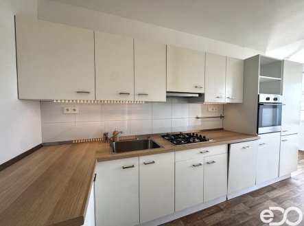 Pronájem bytu, 3+1, 70 m²