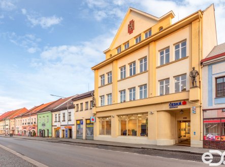 Pronájem bytu, 3+kk, 99 m²