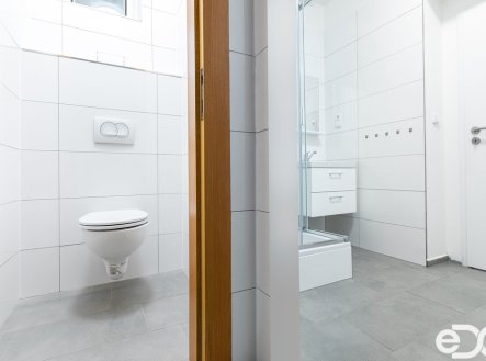 Pronájem bytu, 3+kk, 99 m²