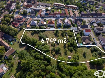 Prodej pozemku pro bydlení, 6 749 m²