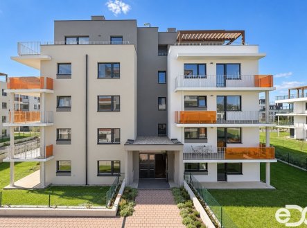 Pronájem bytu, 2+kk, 61 m²