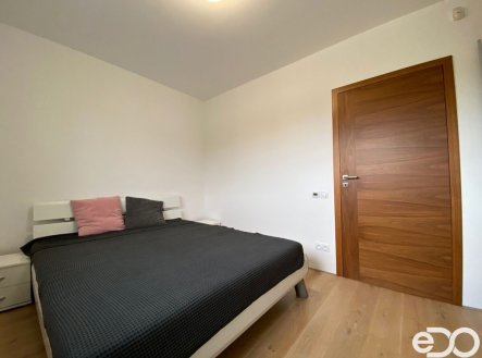 Pronájem bytu, 2+kk, 48 m²