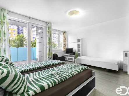Pronájem bytu, 1+kk, 44 m²
