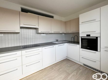 Pronájem bytu, 3+1, 95 m²