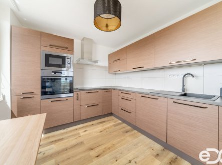 Prodej bytu, 3+1, 72 m²