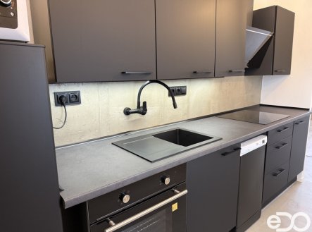 Pronájem bytu, 3+kk, 75 m²