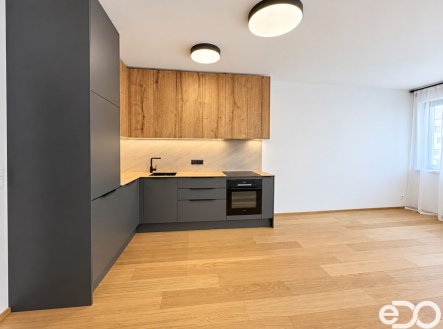 Pronájem bytu, 2+kk, 61 m²