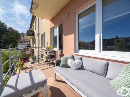 Pronájem bytu, 3+kk, 90 m²