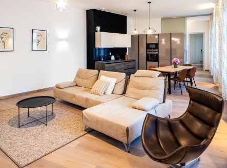 Pronájem bytu, 3+kk, 123 m²