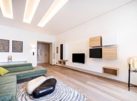 Pronájem bytu, 3+kk, 181 m²