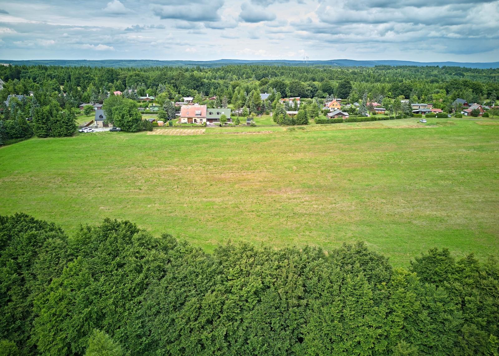 Prodej pozemku 1 012 m²