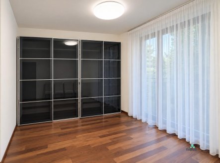 Pronájem bytu, 2+kk, 80 m²