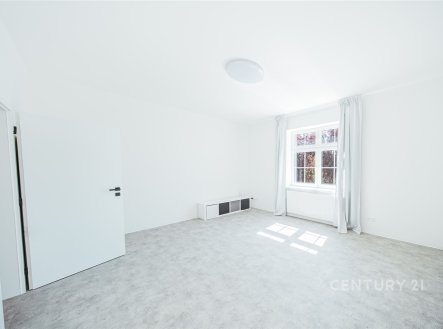 Pronájem bytu, 2+kk, 47 m²