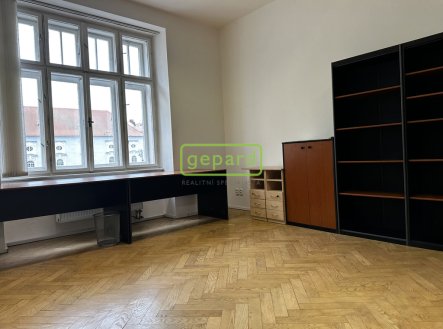 Pronájem kanceláře, 63 m²