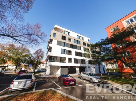 Prodej obchodní prostory, 103 m²