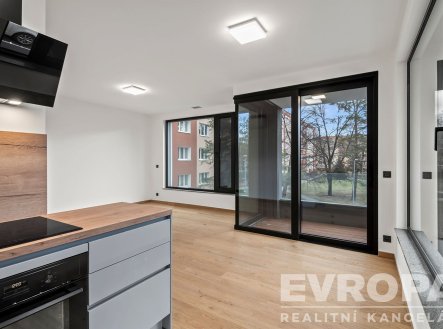 Pronájem bytu, 2+kk, 65 m²
