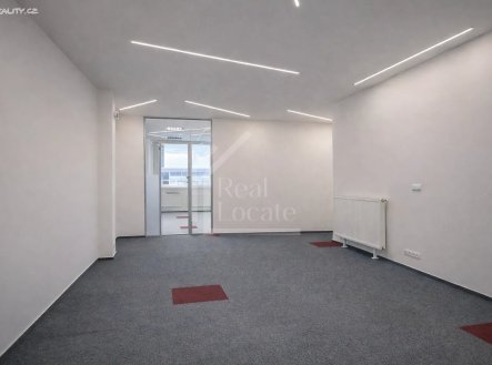 Pronájem kanceláře, 368 m²