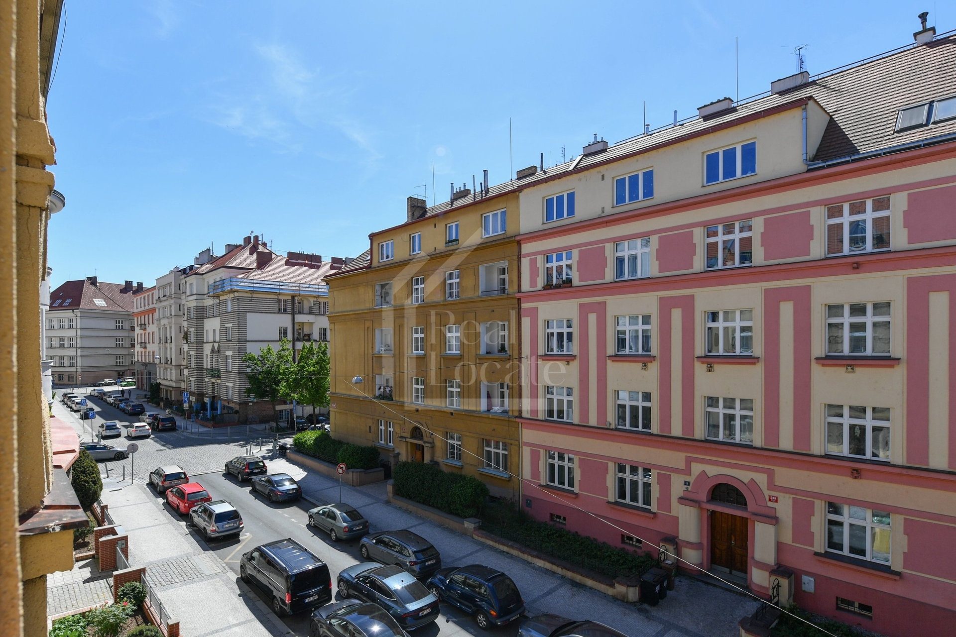 Luxusní designový byt, 3+1 (95 m²) po kompletní rekonstrukci, Charlese de Gaulla, Praha 6 - Bubeneč