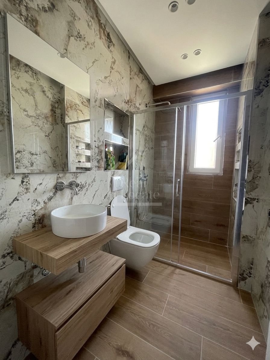 Luxusní byt u moře, 2+kk, 68 m², 2 balkony, parkování – Albánie -Saranda