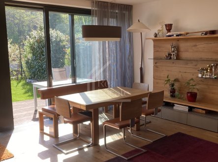Pronájem domu/vily, 216 m²