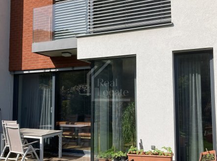 Pronájem domu/vily, 216 m²