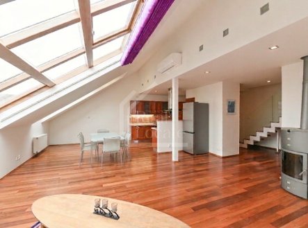 Pronájem bytu, 2+kk, 107 m²