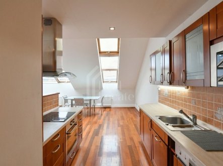 Pronájem bytu, 2+kk, 107 m²