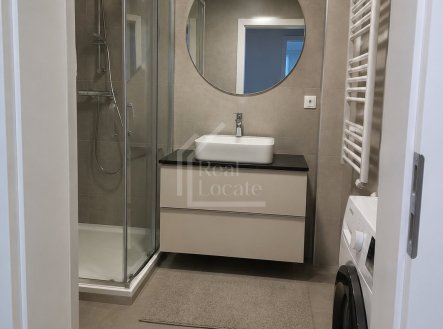 Pronájem bytu, 1+kk, 32 m²