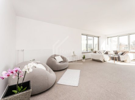 Pronájem bytu, 2+kk, 90 m²