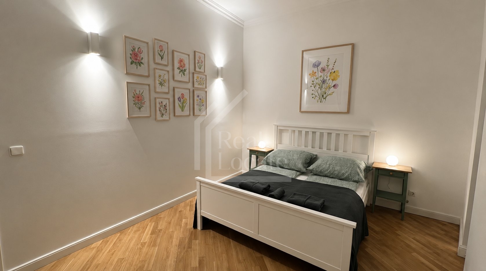 Pronájem, elegantní byt 3+kk (75 m²) s privátním patiem | Vlašská, Malá Strana | Praha 1