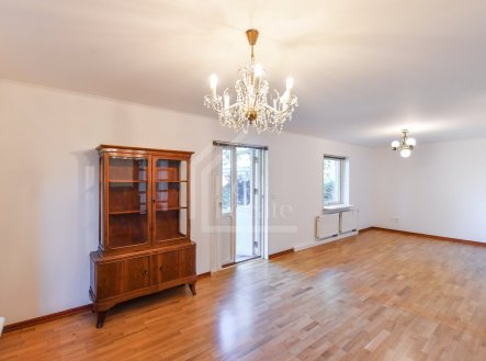 Pronájem domu/vily, 230 m²